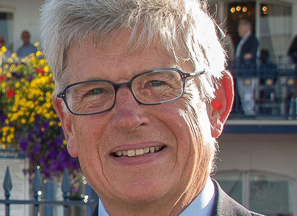 DAVID GOWER NAMED NEW CHAIRMAN OF COWES CLASSICS WEEK