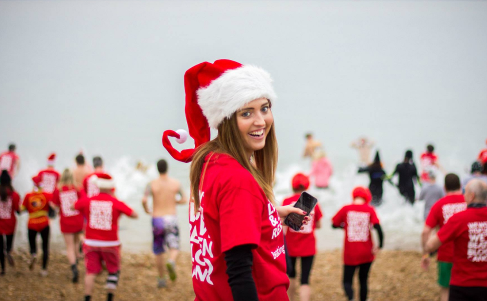 BRAVE BATHERS INVITED TO GURNARD GREEN BOXING DAY DIP
