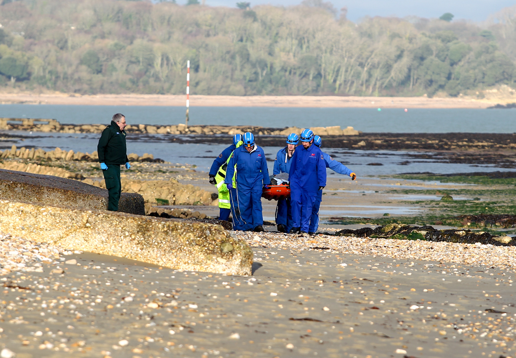 ELDERLY DOG WALKER RESCUED FROM BEMBRIDGE BEACH