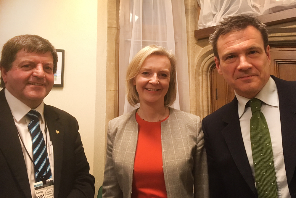 ISLE OF WIGHT ECONOMY DISCUSSED WITH GOVERNMENT