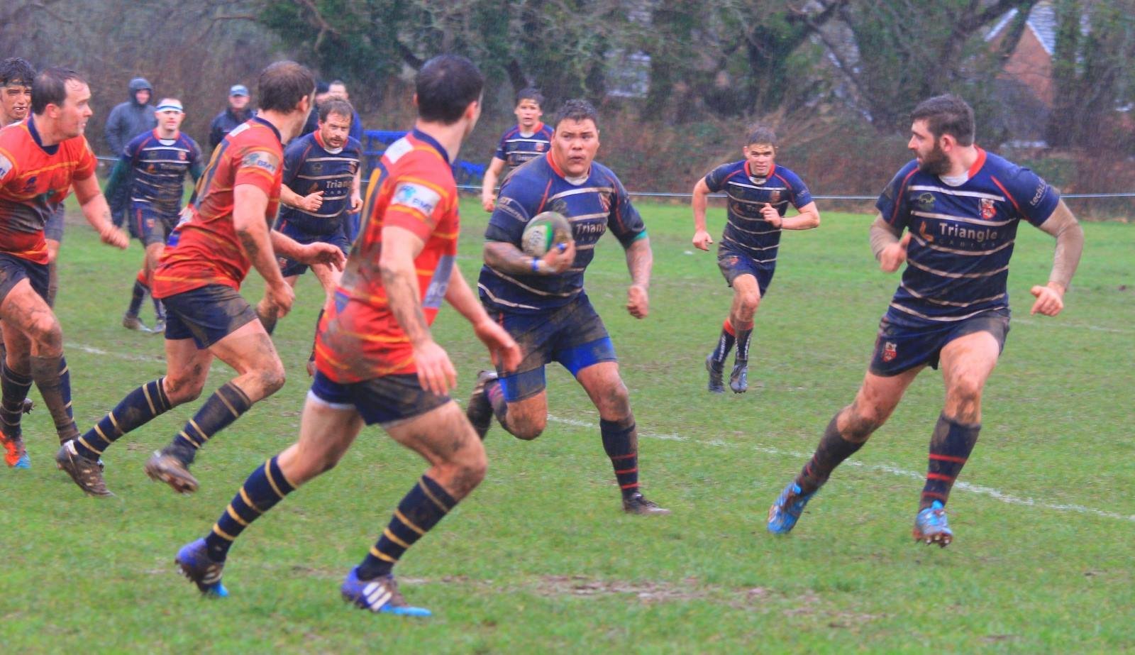 HURRICANES TAKE VICTORY IN LOCAL DERBY