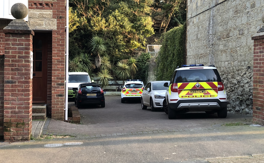 POLICE PROBE SERIOUS ASSAULT IN VENTNOR