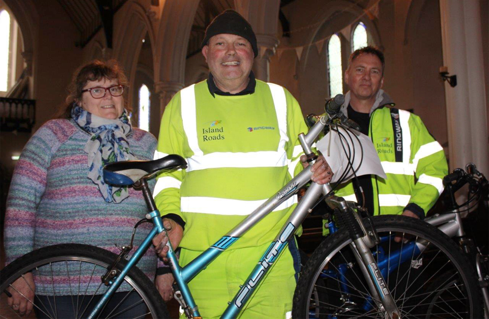 ISLAND ROADS STAFF LEND A HAND AT ASPIRE