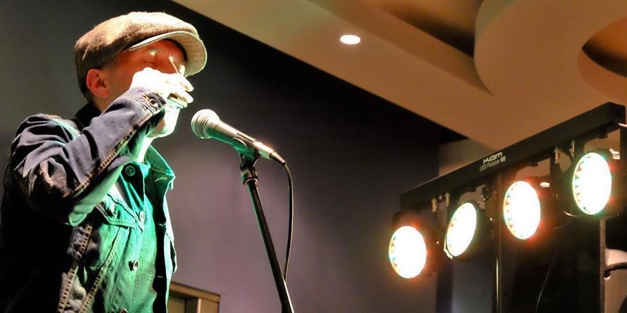 LAURIE MCVACY TO PRESENT BLUES AND GROOVES