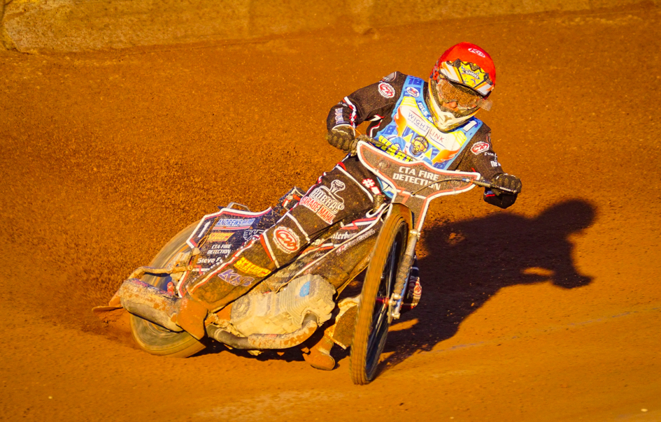 WARRIORS SLIP UP AGAINST THE PLYMOUTH DEVILS