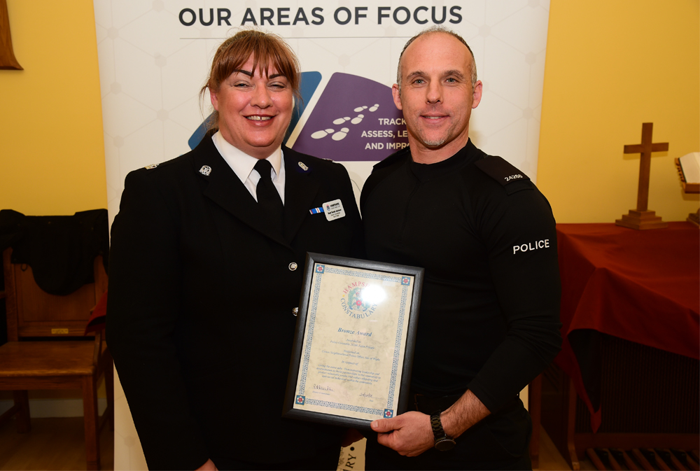 POLICE OFFICERS AND PUBLIC PRAISED BY SUPERINTENDENT