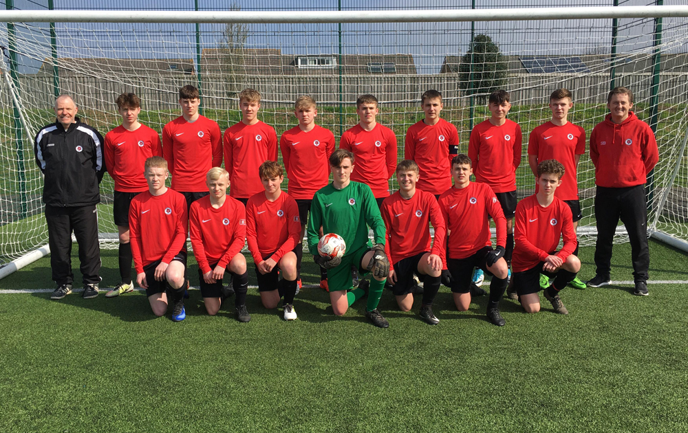 BRADING TOWN U16S ARE MID SOLENT YOUTH LEAGUE CHAMPIONS