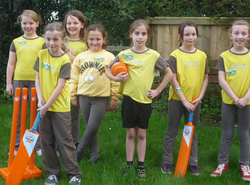 RAINBOWS AND BROWNIES LEARN THE GAME OF CRICKET