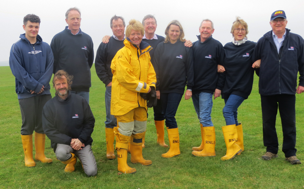 RNLI SUPPORTERS FREE FALL FOR SOLENT LIFEBOAT STATIONS