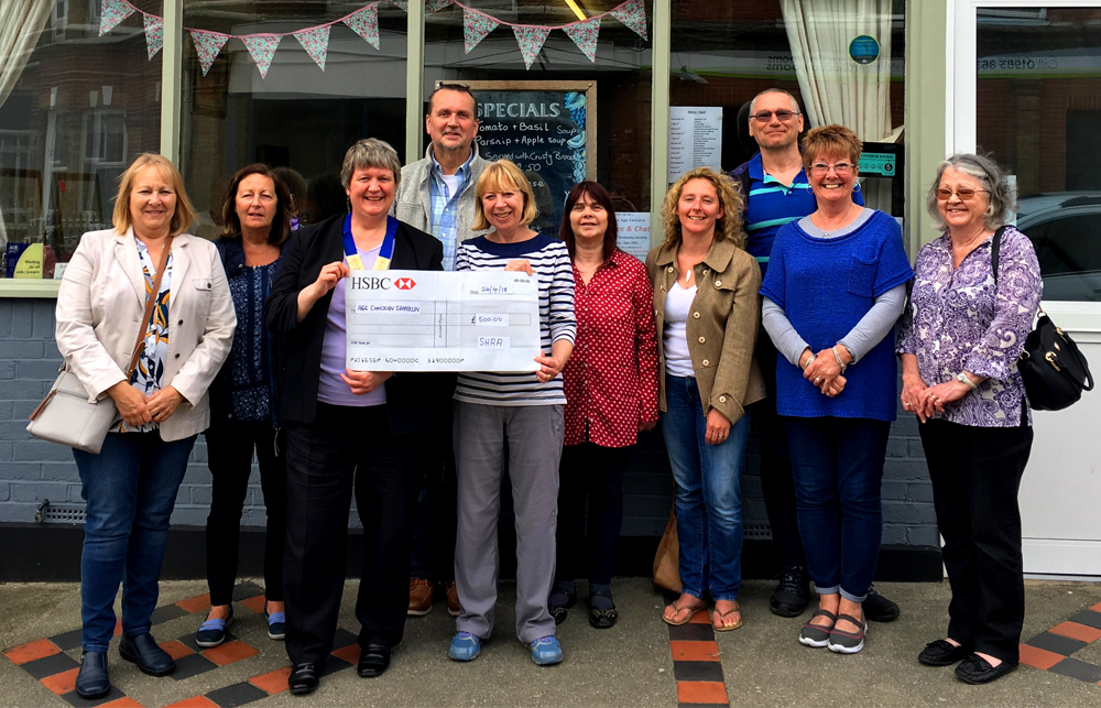 SHANKLIN HOTEL & ACCOMMODATION ASSOCIATION DONATES TO AGE CONCERN
