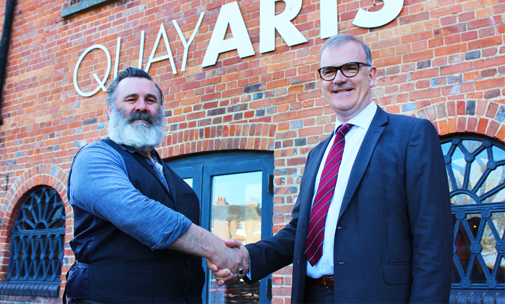 WIGHTLINK SUPPORTS ISLE OF WIGHT ARTS AND ENTERTAINMENT