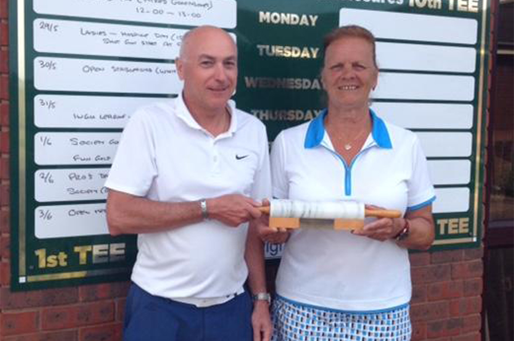 CLINT AND CAROLE TAKE ROLLING PIN VICTORY IN GREENSOMES COMPETITION