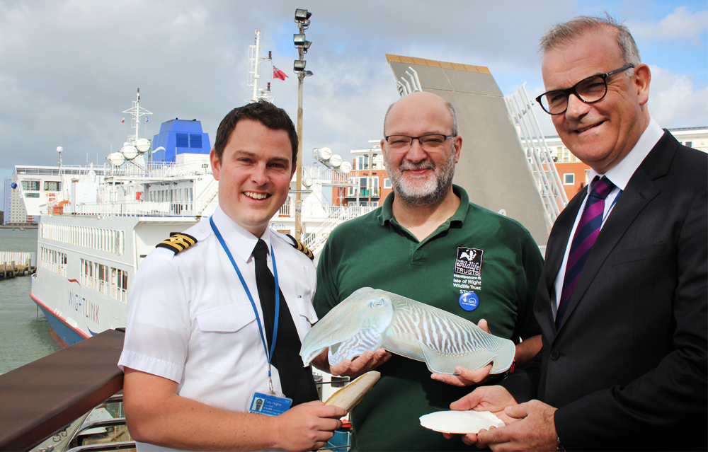 WIGHTLINK SUPPORTS LEADING WILDLIFE EXPERTS TO REVEAL THE SECRETS OF THE SOLENT