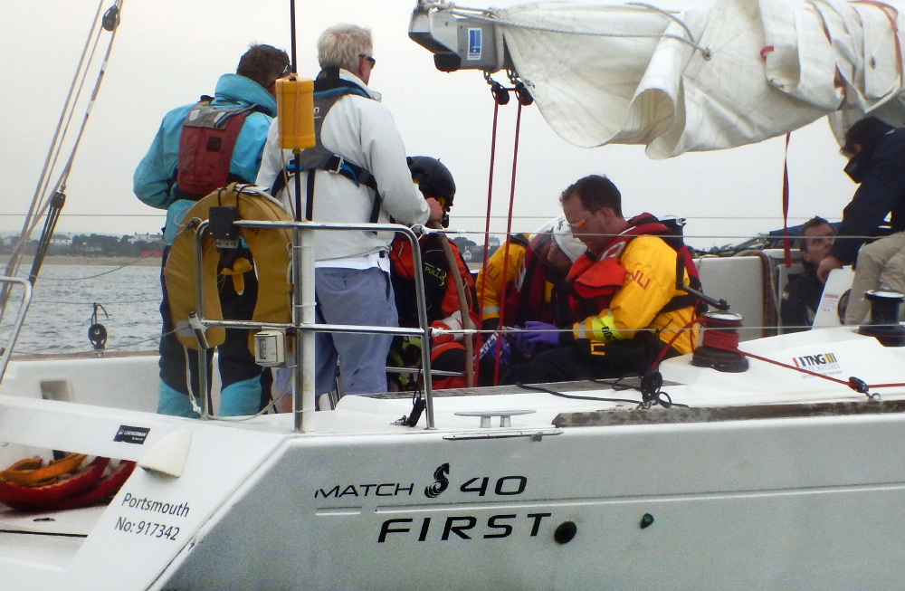 COWES LIFEBOAT AND COASTGUARD HELICOPTER IN MID-SOLENT MEDICAL EMERGENCY