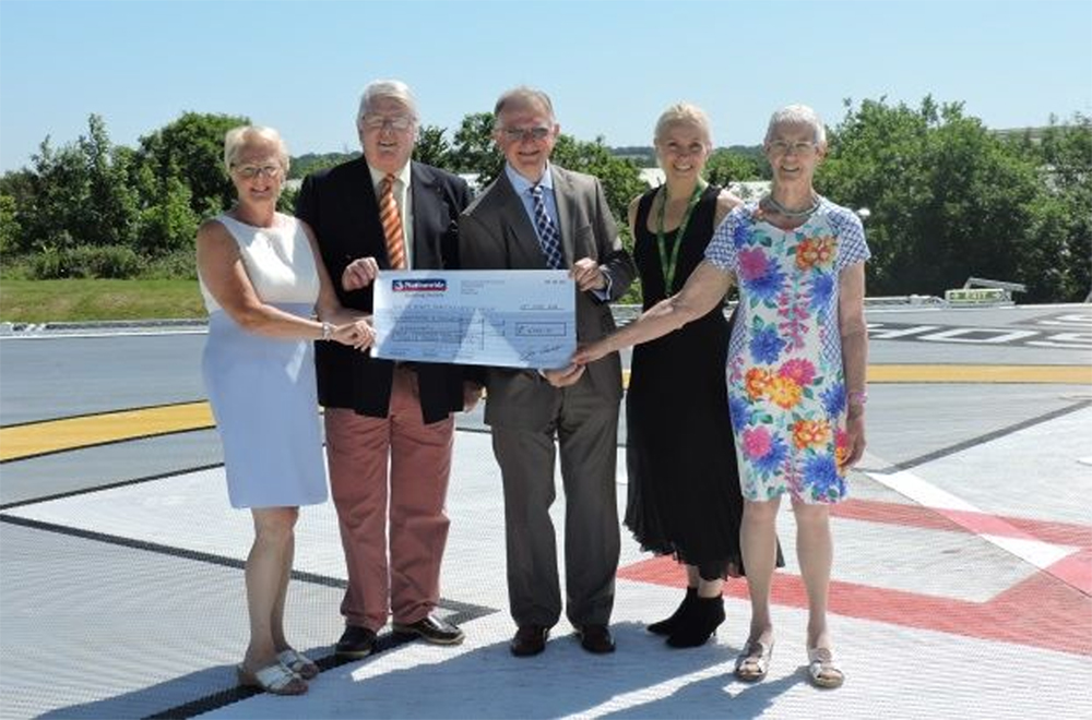 ISLE OF WIGHT HEALTH AND SAFETY GROUP DONATE OVER £4,500 TO THE AIR AMBULANCE