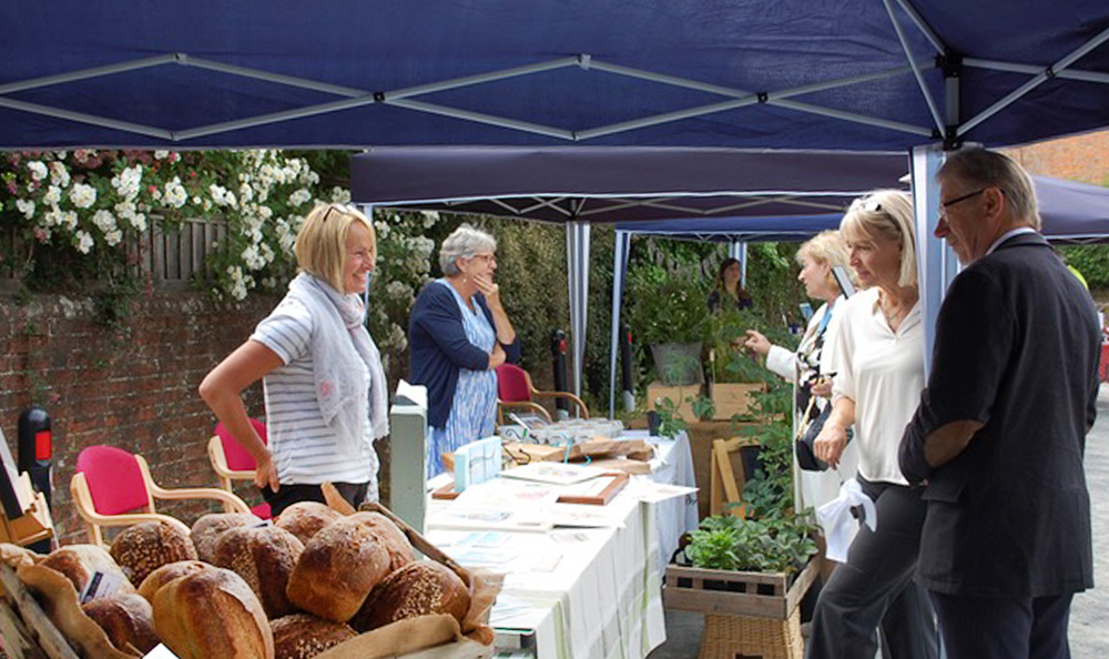 VILLAGE MARKET SUCCESS IN THE SOUTH WIGHT FOR NITON