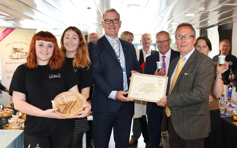 WIGHTLINK IS HONOURED FOR ITS SUPPORT OF ISLAND PRODUCE
