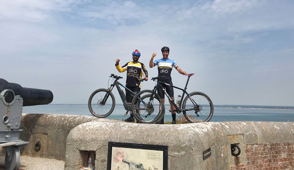 WIGHTLINK WIGHT MOUNTAIN CYCLE RACE TEAM DUO BATTLE IT OUT IN THE NAME OF CHARITY
