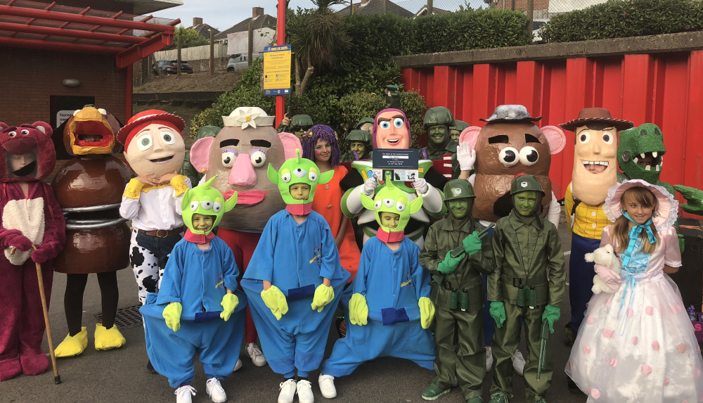 FAMILY-OWNED ISLAND PUBS WORK TO SUPPORT ISLE OF WIGHT CARNIVALS