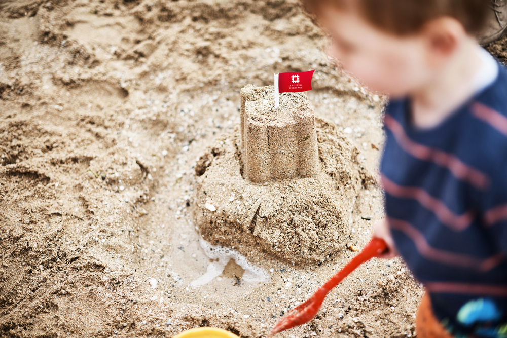 JOIN ENGLISH HERITAGE FOR A SPECIAL SANDCASTLE BUILDING WEEKEND AT CARISBROOKE