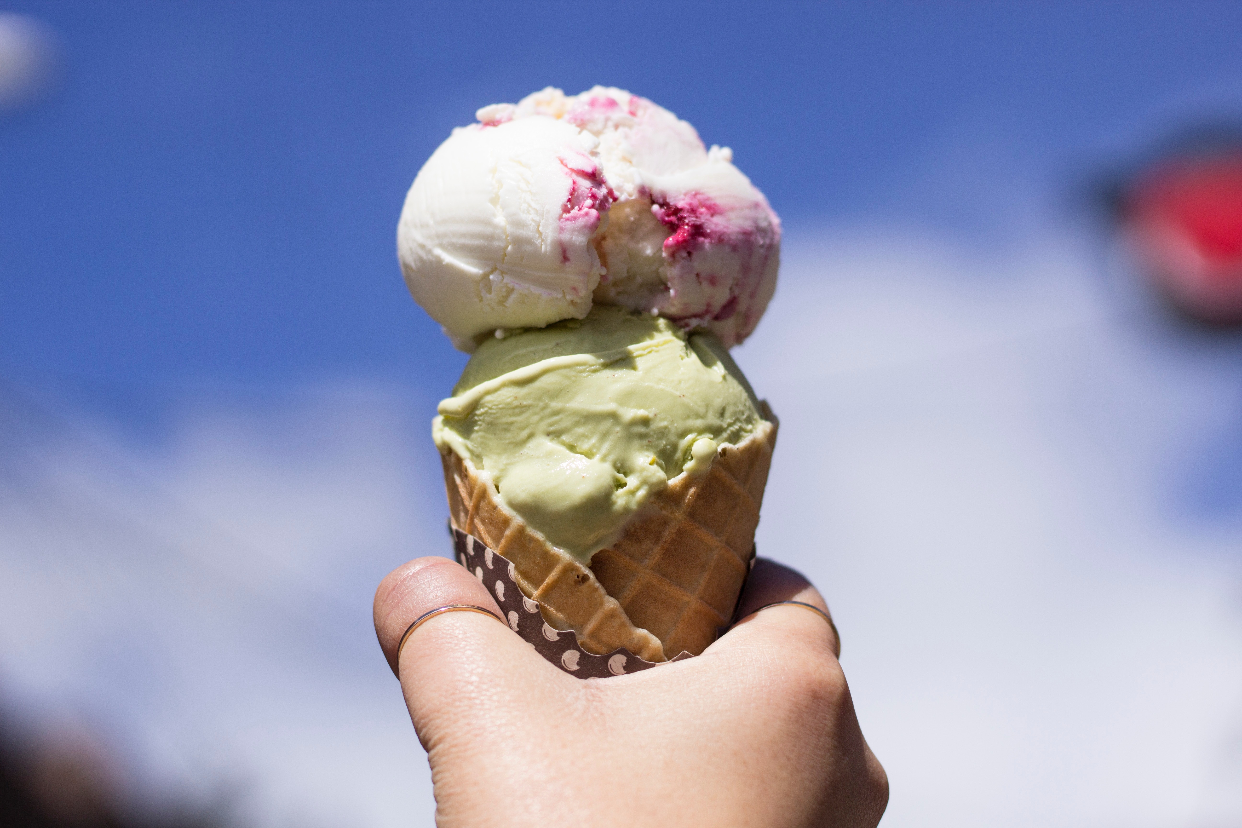 TOP TIPS TO STAY COOL AND SAFE THIS WEEKEND