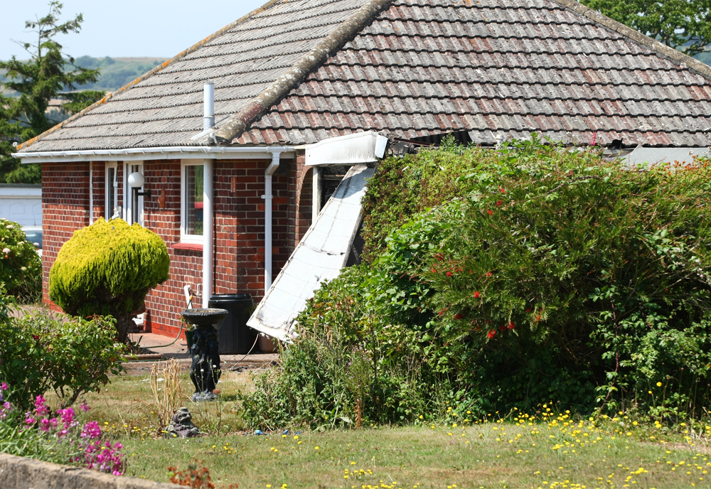 CREWS TACKLE GARAGE FIRE IN YAVERLAND