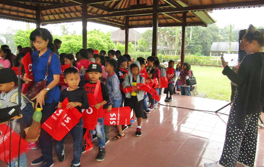 OASIS BAGS GO TO BALI TO HELP PREVENT PLASTIC WASTE