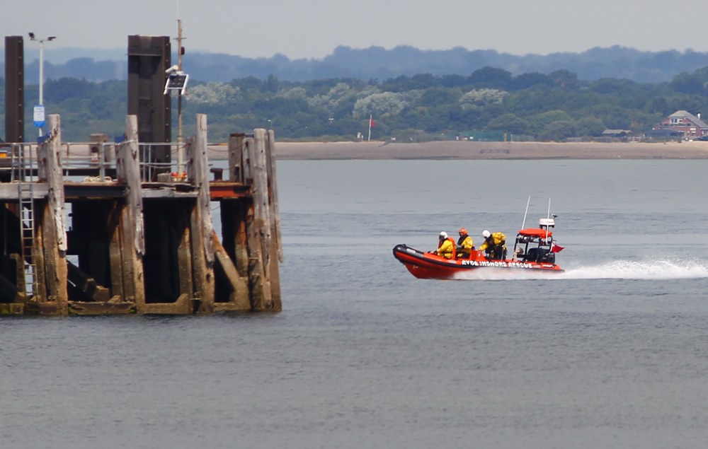 DRIFTING BOAT INTERCEPTED BY RYDE RESCUE