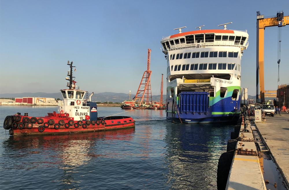 VICTORIA OF WIGHT EN-ROUTE TO HER NEW HOME ON THE SOLENT