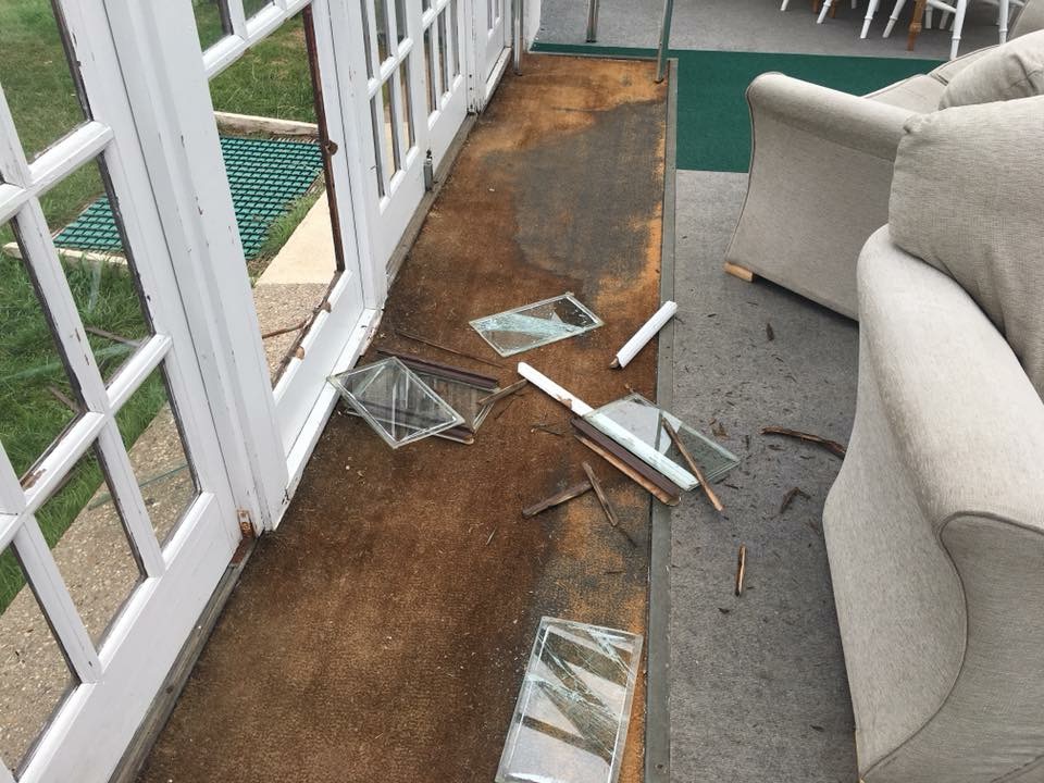 BROWNS IN SANDOWN HIT BY DOUBLE BREAK IN