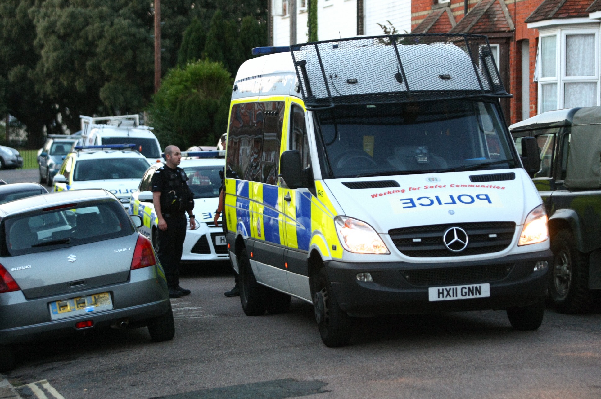POLICE RESPOND IN NUMBERS TO DISTURBANCE ON QUIET EAST COWES STREET