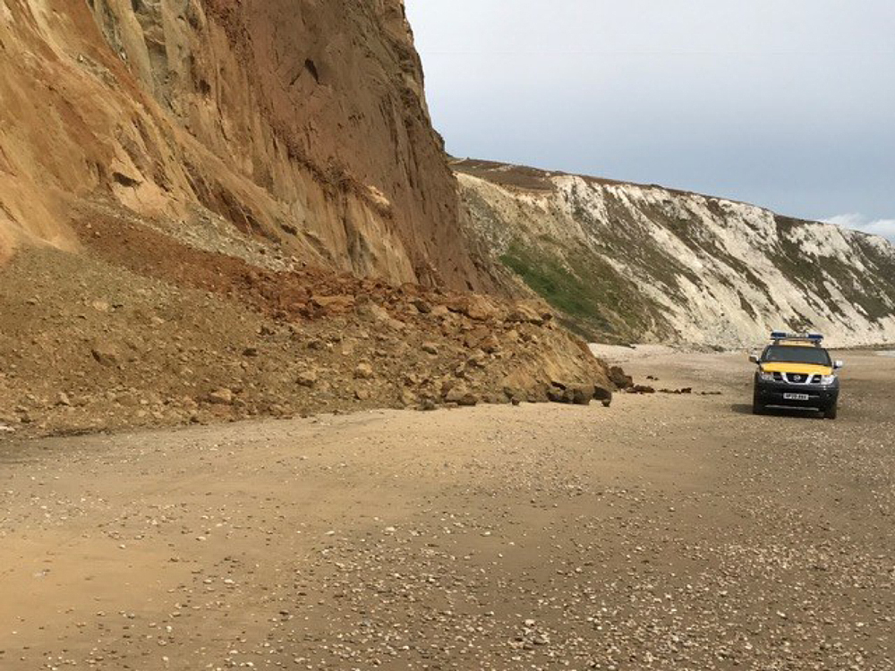 COASTGUARD ISSUE REMINDER FOLLOWING RECENT CLIFF FALL AT YAVERLAND