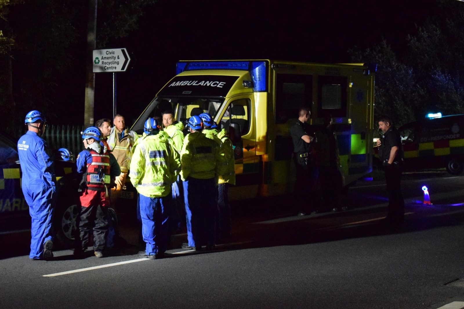 MULTI-AGENCY SEARCH FOR ‘UNCONSCIOUS MALE’ ON FRESHWATER CYCLE TRACK