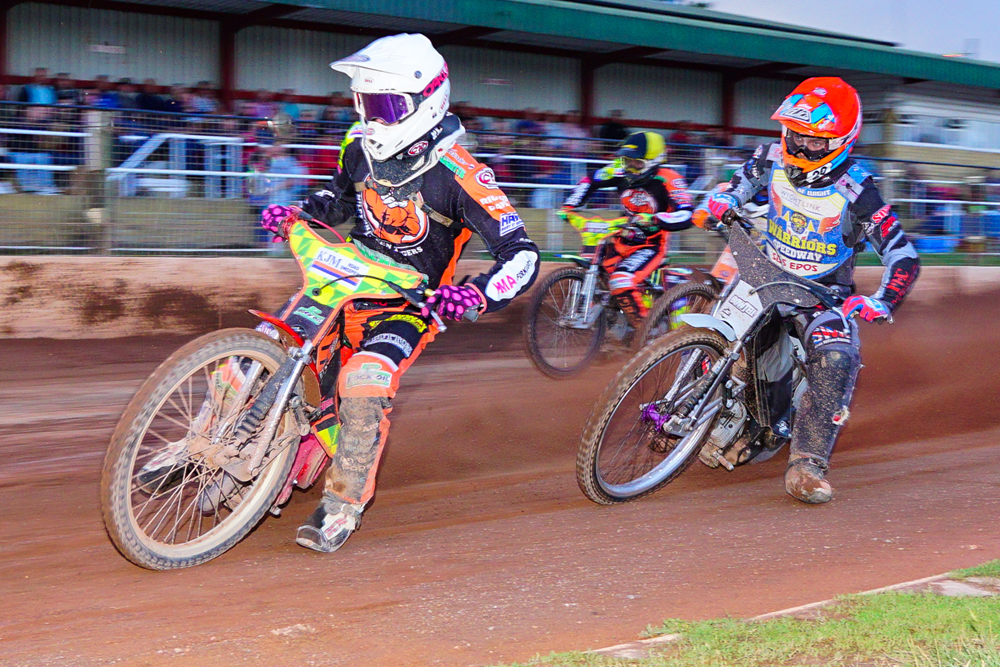 WARRIORS BEATEN AS FEN TIGERS ROAR ON