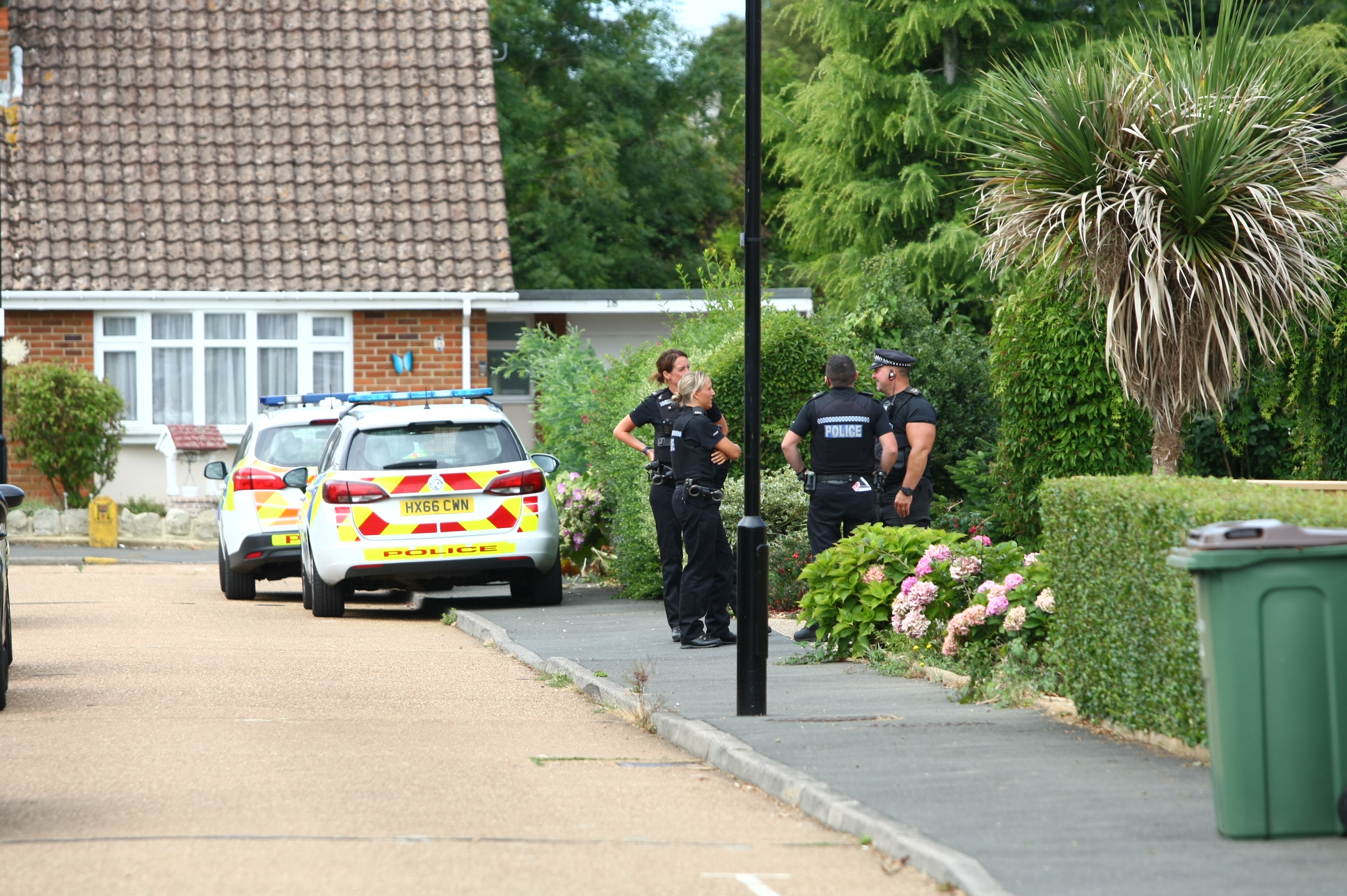 SEARCH FOR WANTED MALE IN LAKE AFTER ‘THREATS TO LIFE’