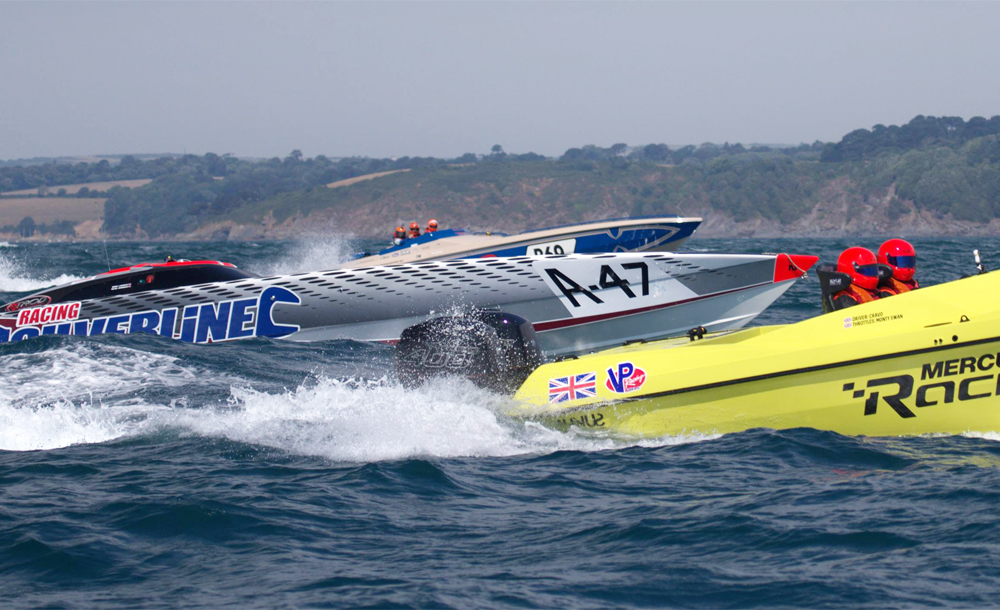 POWERBOATS TO ROAR UP THE SOLENT ON AUGUST BANK HOLIDAY WEEKEND