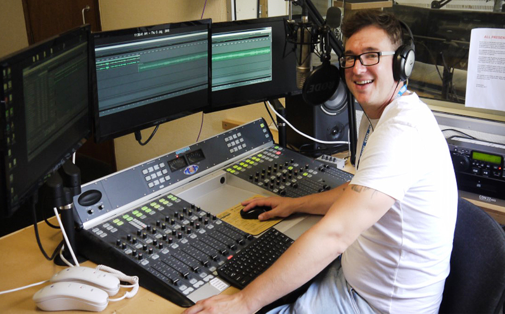 FRIENDS TUNE INTO HOSPITAL RADIO’S CASH REQUEST