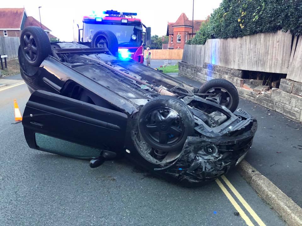 LUCKY ESCAPE FOLLOWING TOTLAND HATCHBACK CAR ROLL