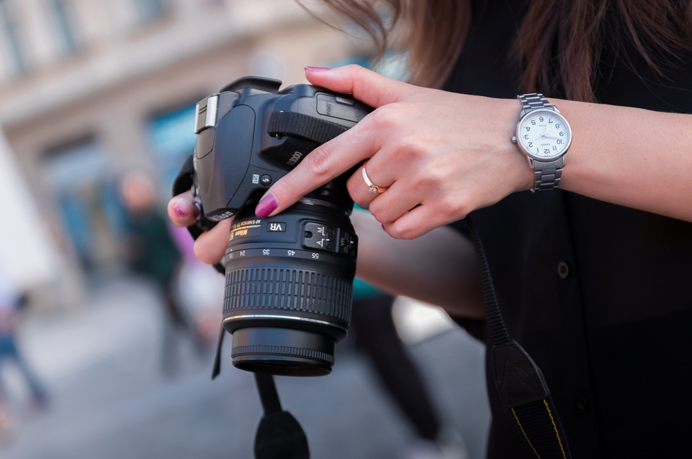 MANUFACTURERS IN THE SOUTH OPEN DOORS TO LOCAL PHOTOGRAPHERS IN £5,000 COMPETITION