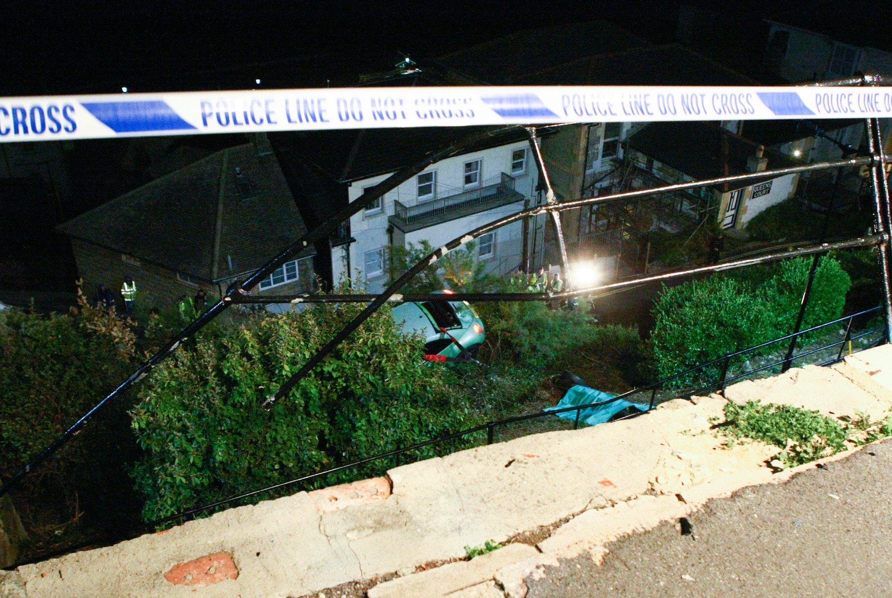CAR CRASHES THROUGH RAILINGS AND GOES OVER CLIFF IN VENTNOR