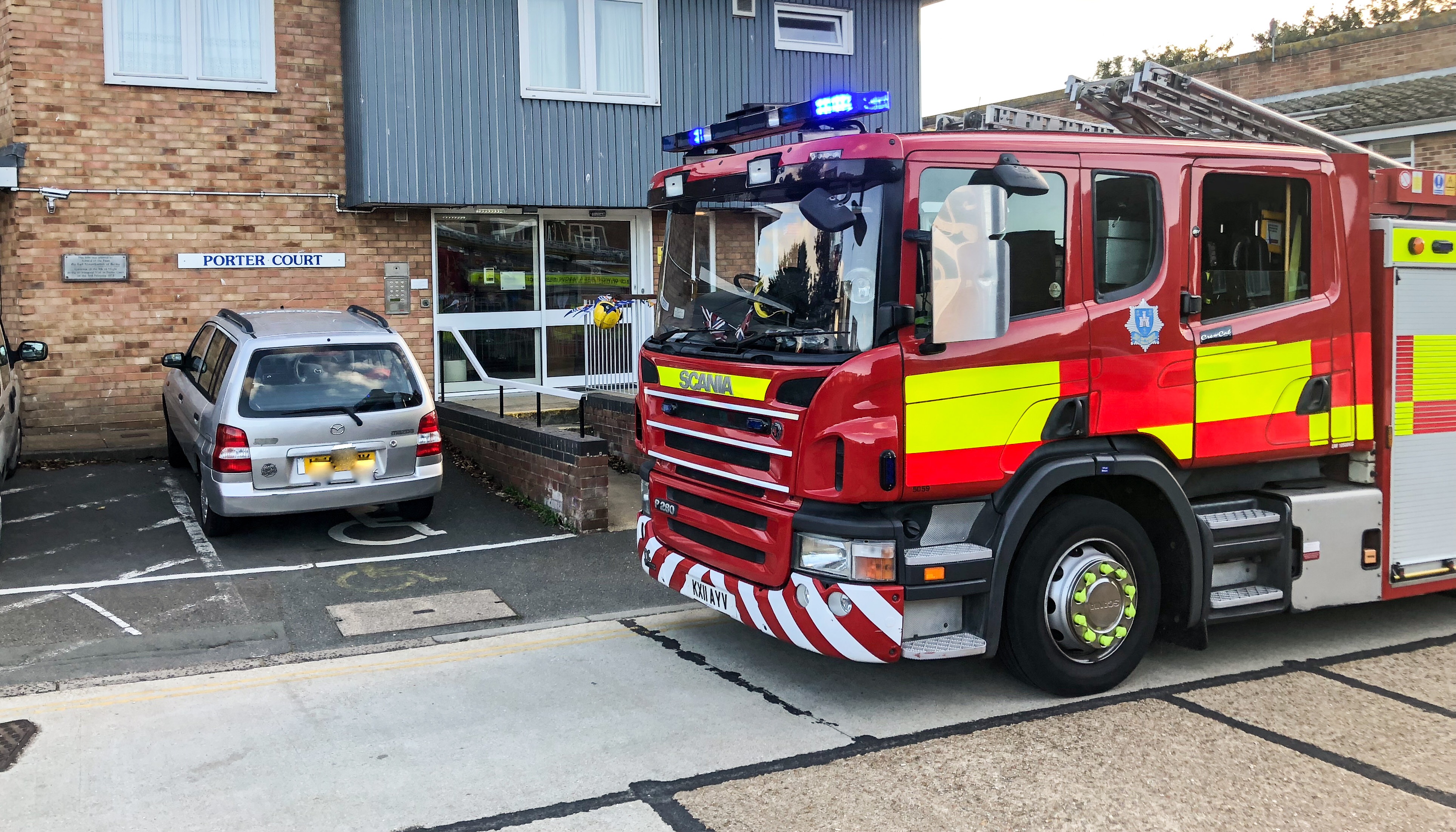 FIRE FEARS LEAD TO LARGE RESPONSE IN LAKE