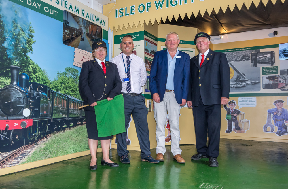 ISLE OF WIGHT STEAM RAILWAY UNVEIL NEW INSTALLATION AT RYDE PIER HEAD
