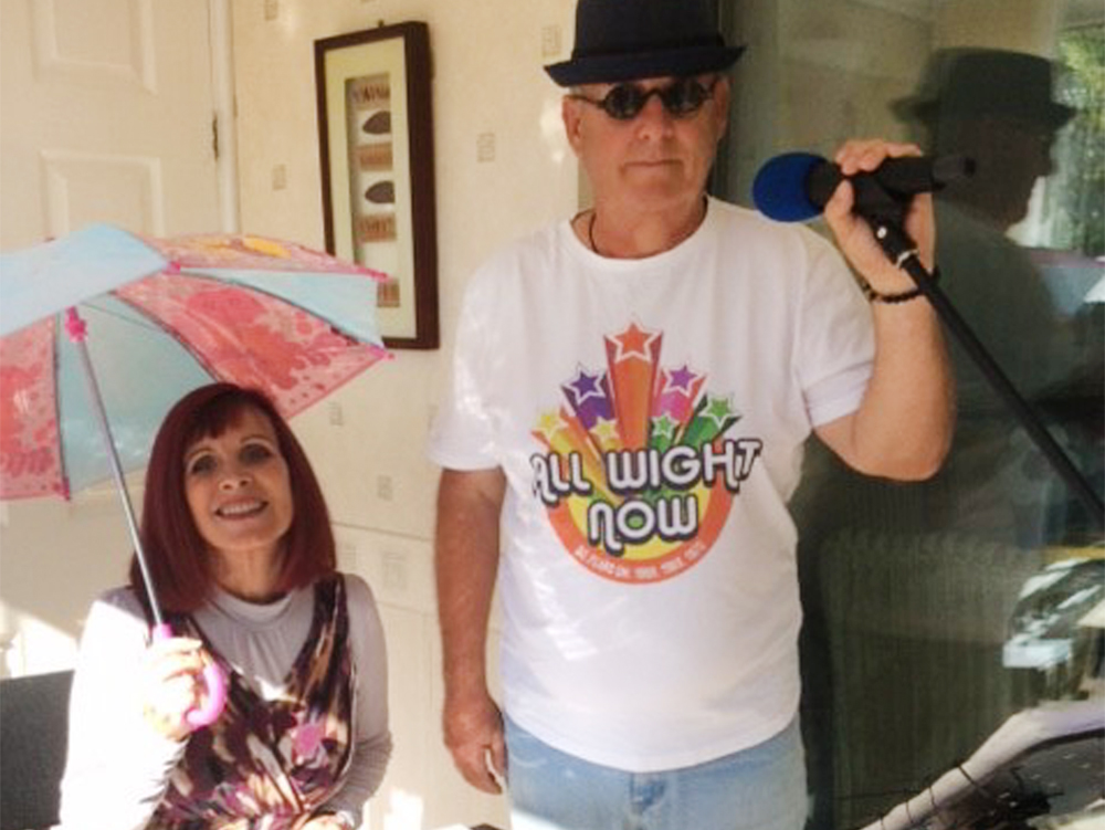 CHARITY GIG FOR RYDE INSHORE RESCUE RAISES £60 DESPITE POURING RAIN