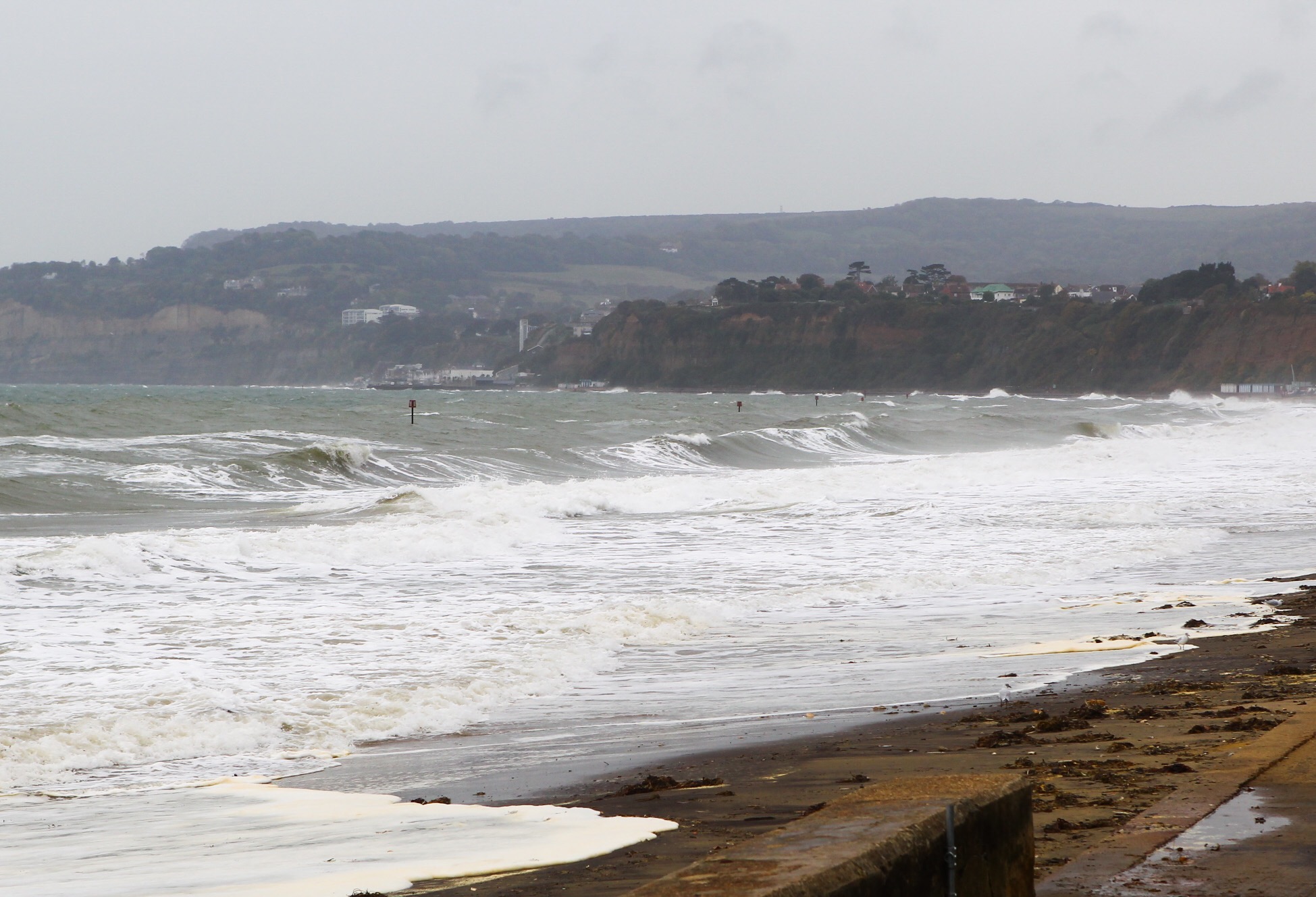 RESCUE TEAMS RESPOND TO UPTURNED KAYAK IN SANDOWN