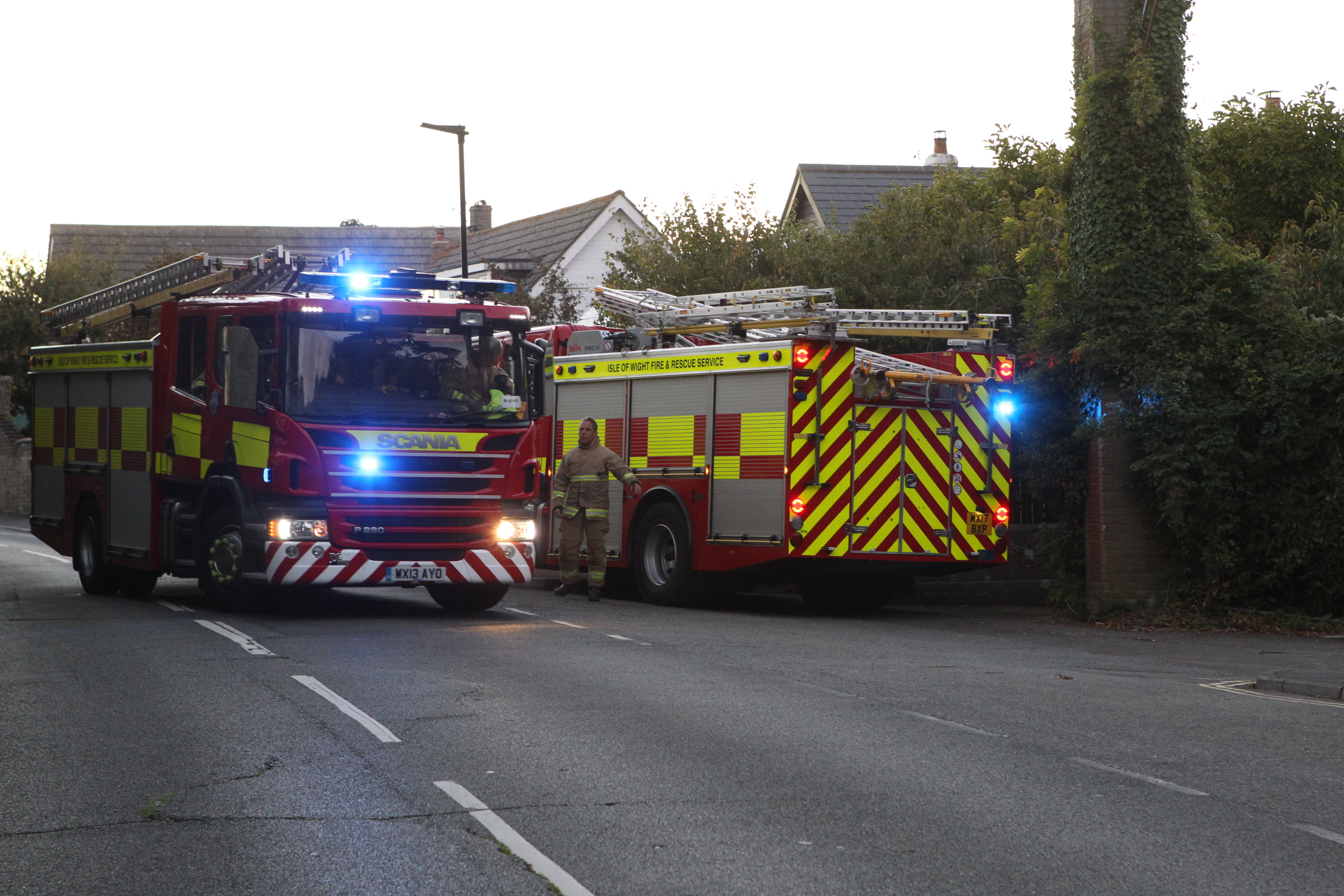 DOUBLE TURNOUT TO HARCOURT SANDS FOR RYDE FIREFIGHTERS