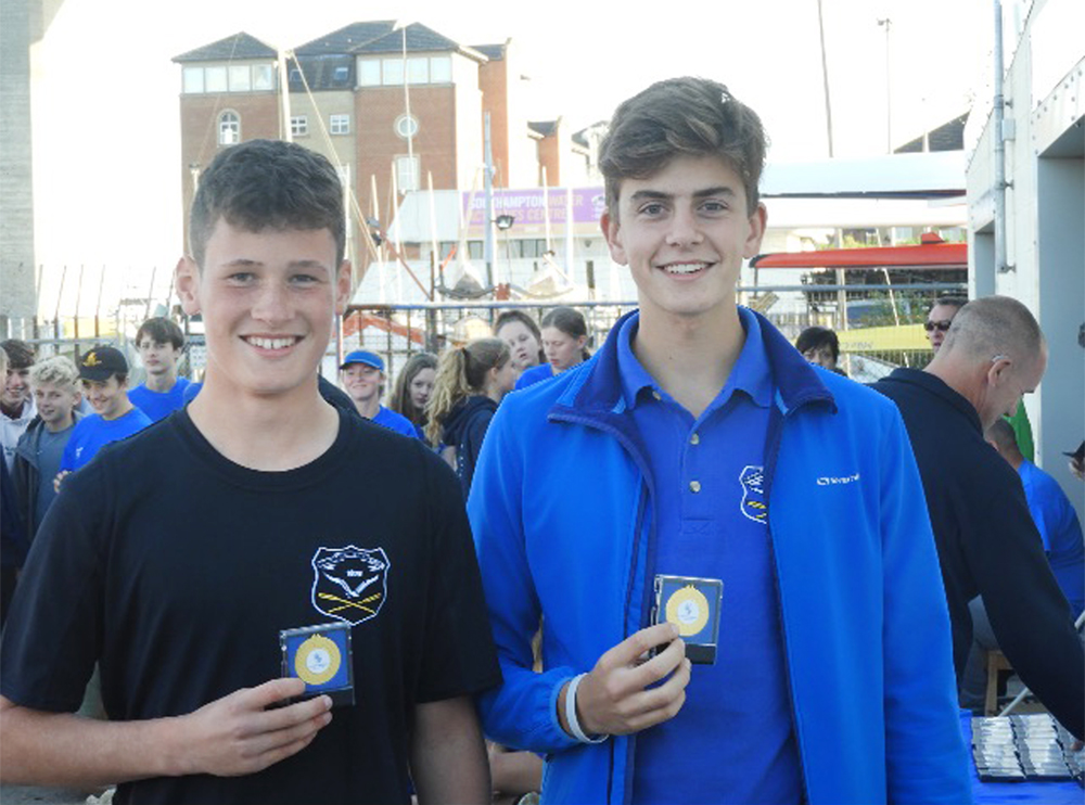 9 WINS FOR SHANKLIN SANDOWN ROWING CLUB AT ITCHEN