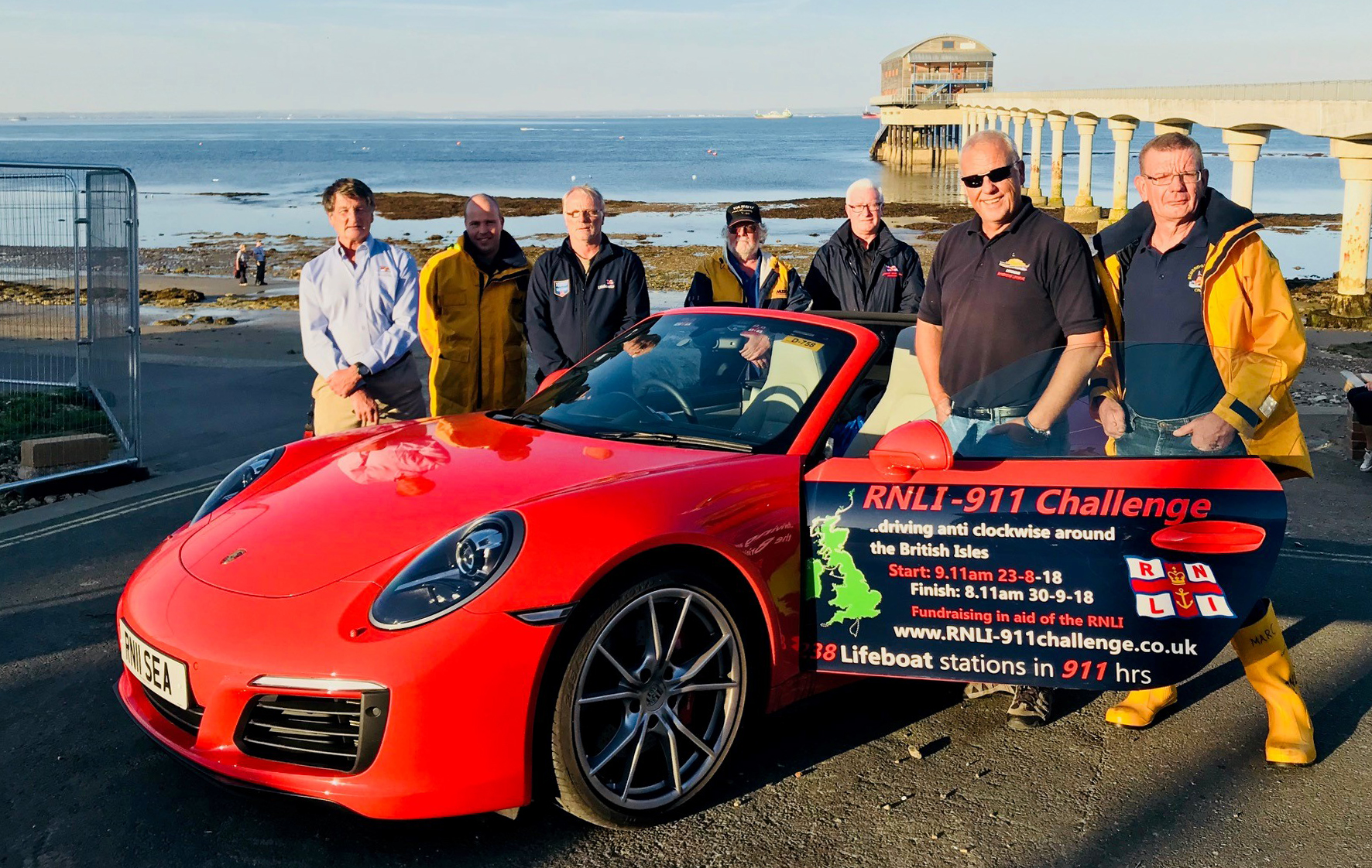 WIGHTLINK HELPS COUPLE DURING 911 CHARITY CHALLENGE IN AID OF THE RNLI
