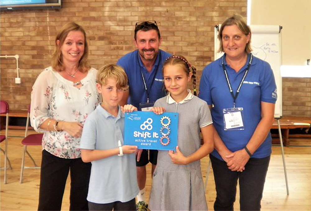QUEENSGATE PRIMARY GOLD WINNERS FOR CHAMPIONING ACTIVE TRAVEL