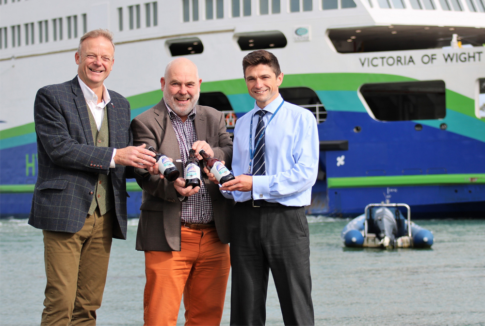 VICTORIA OF WIGHT RECEIVES HER VERY OWN ISLE OF WIGHT-BREWED ALE