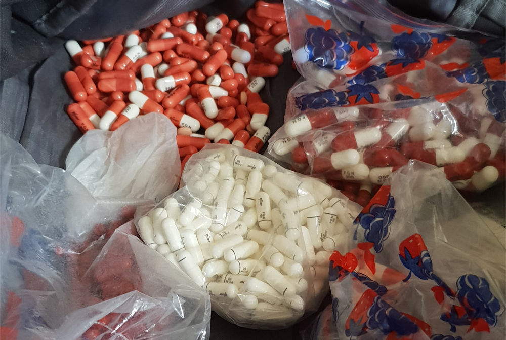 BAGS OF PRESCRIPTION DRUGS AND CASH FOUND BY YOUNG CHILD IN NEWPORT